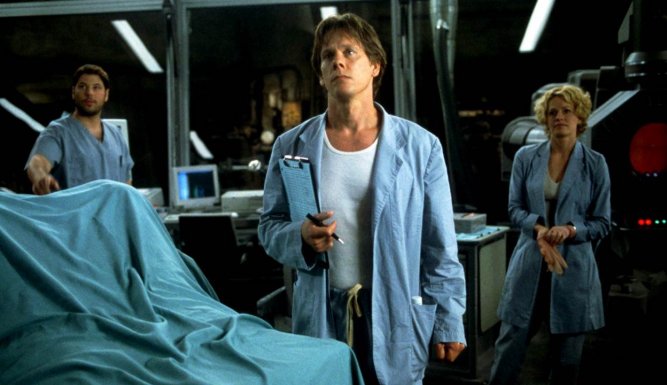 Hollow Man, l'homme sans ombre