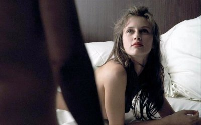 Jeune & jolie