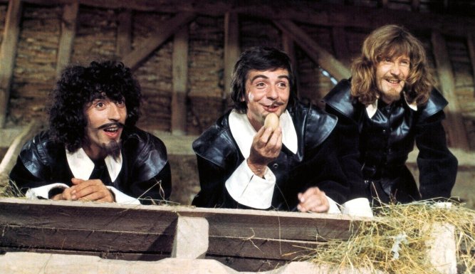 A nous quatre, cardinal ! Les Charlots en folie